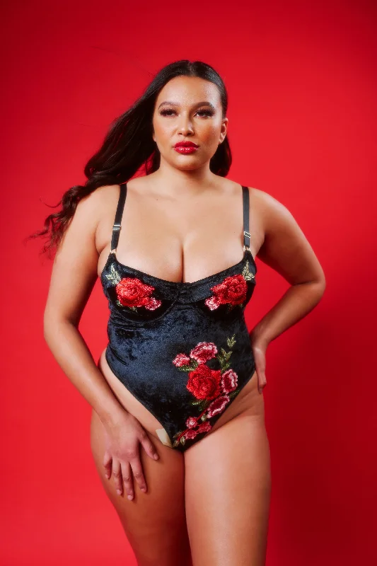 .Kilo Brava Velvet Applique Underwire Teddy