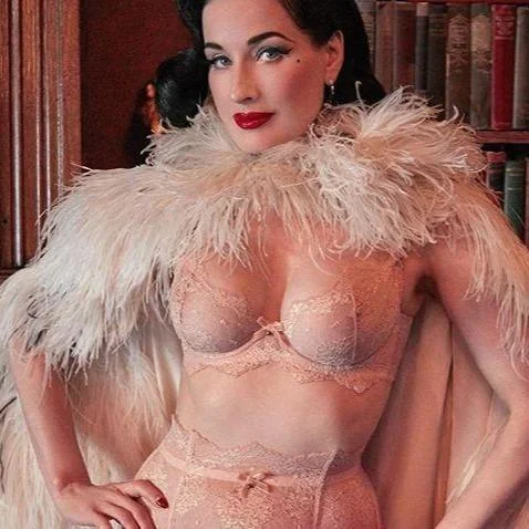 Dita Von Teese Lurex Lace UW Bra in Vintage Pink D59015