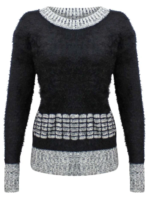 Pullover Sweater With Contrasting Pattern Peter Pan Collar